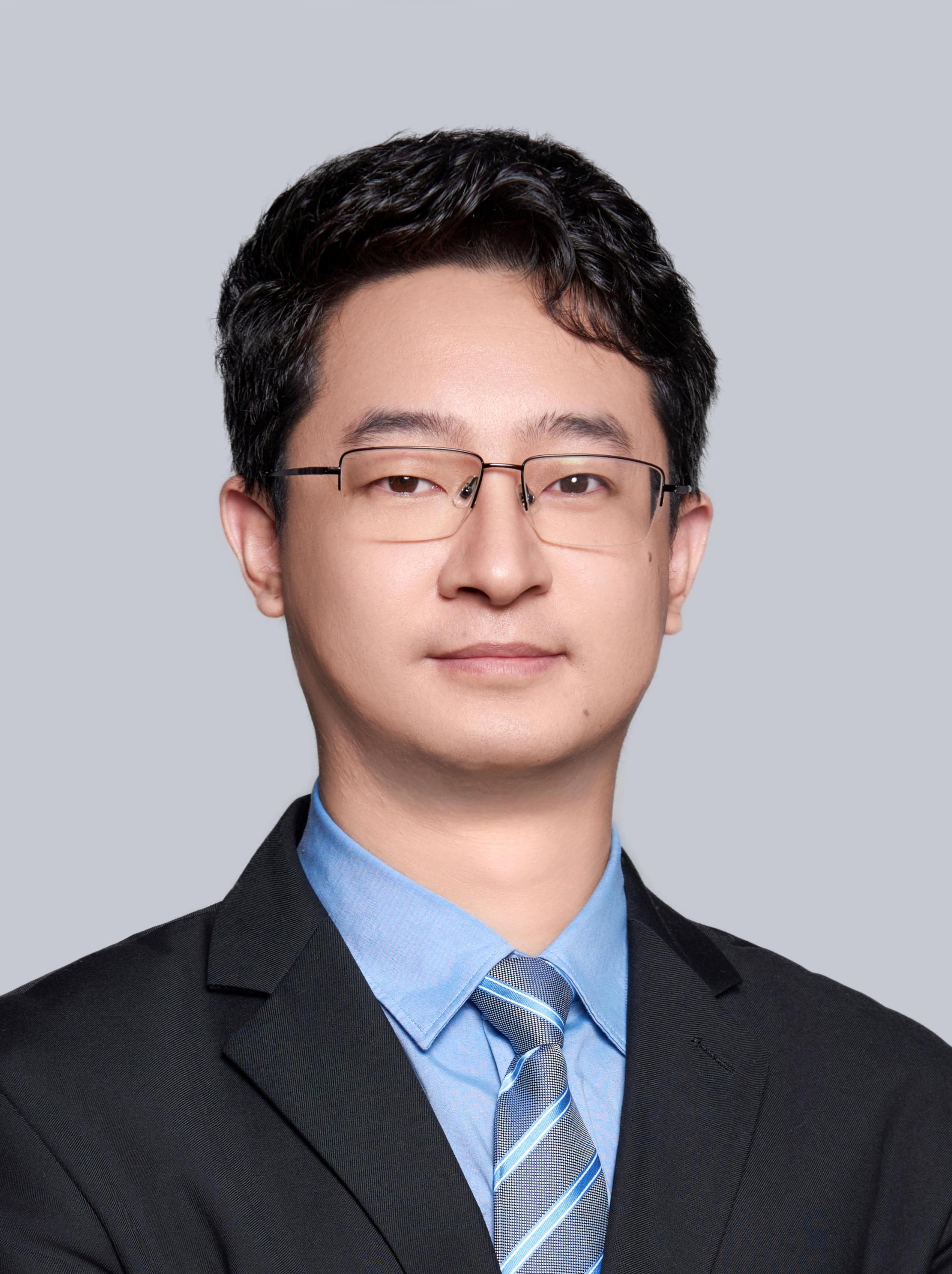 崔浩东
